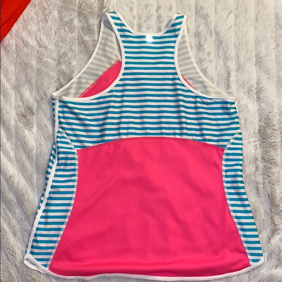 Nike DRI-FIT tank top - Picture 4 of 4